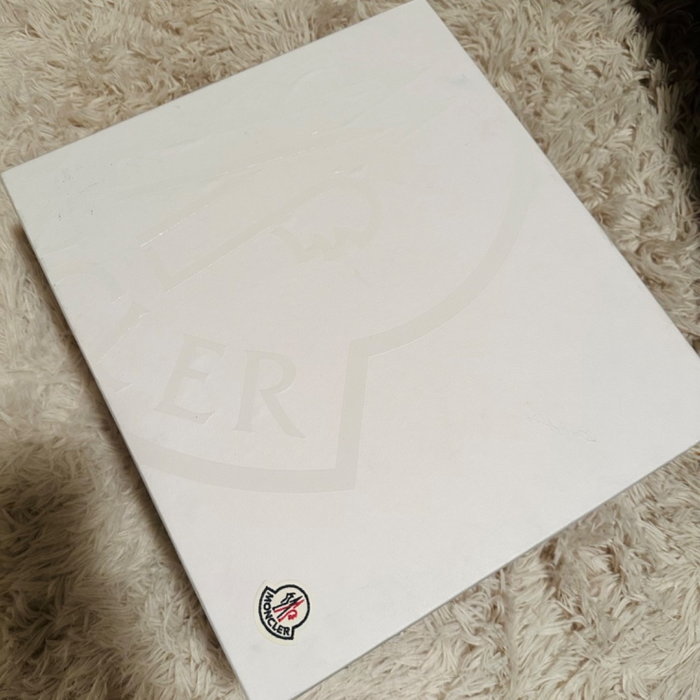 Moncler Boots - Picture 2 of 5
